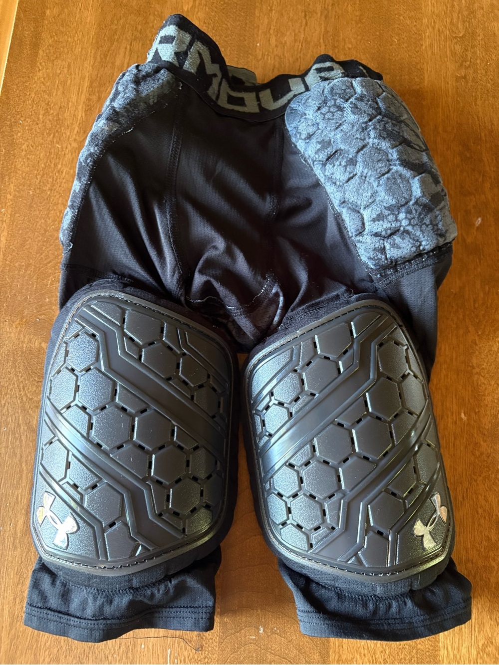 Under Armour Youth Padded Compression Shorts Black Gray Size Small 6–8